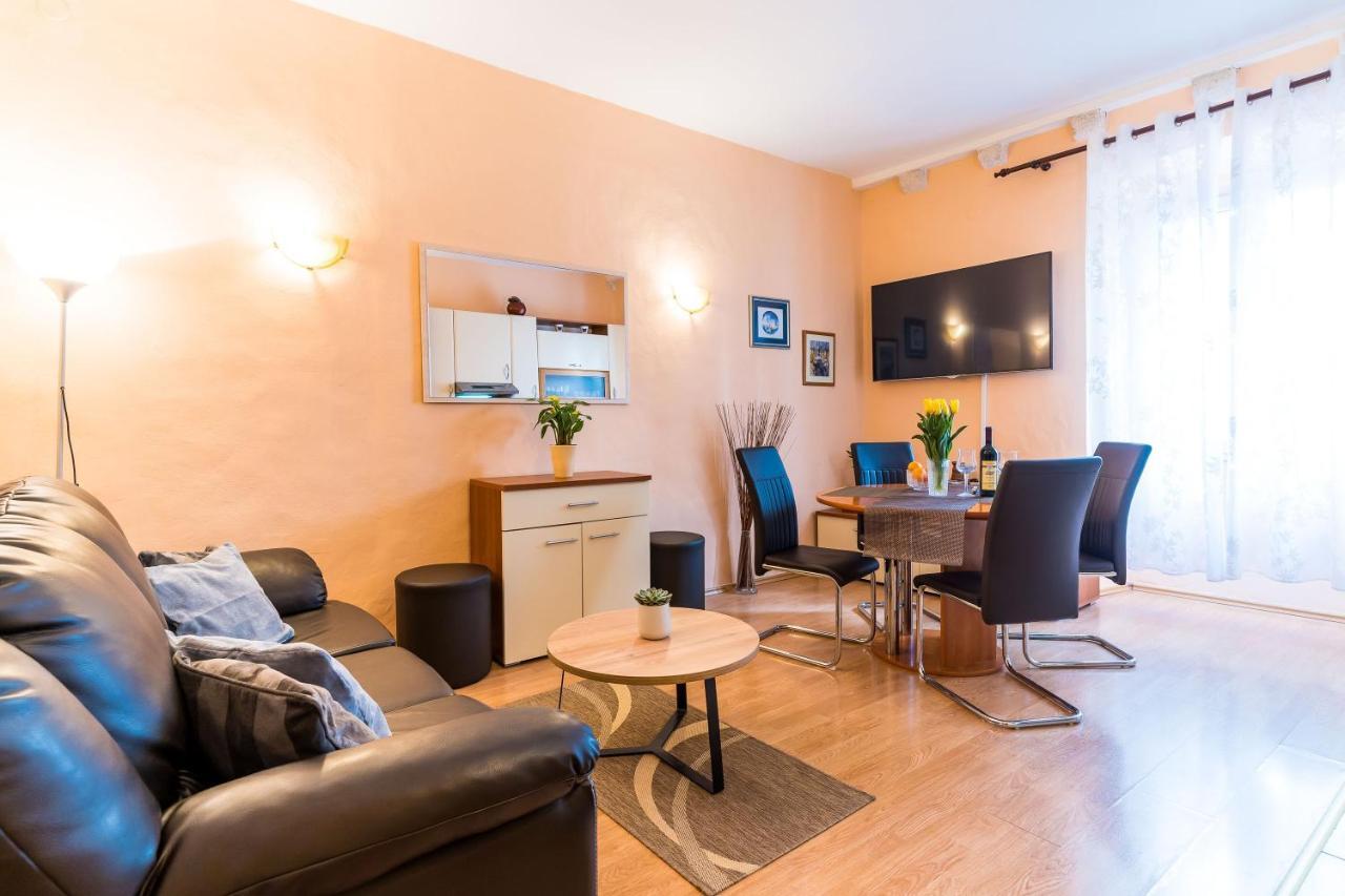 Sara Apartman